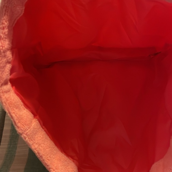 Victoria’s Secret bath tote bag - Picture 3 of 7